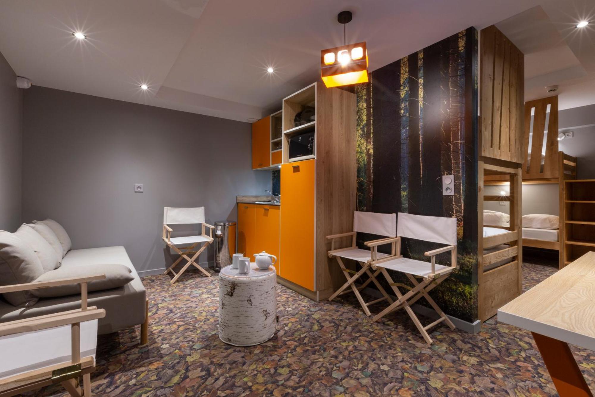 Hotel Base Camp Lodge - Bourg Saint Maurice Екстериор снимка