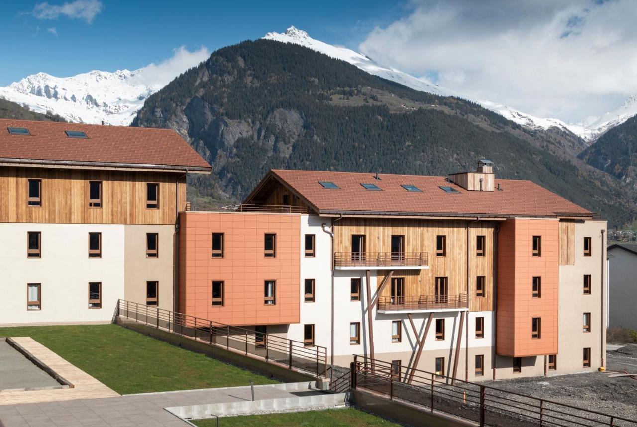Hotel Base Camp Lodge - Bourg Saint Maurice Екстериор снимка