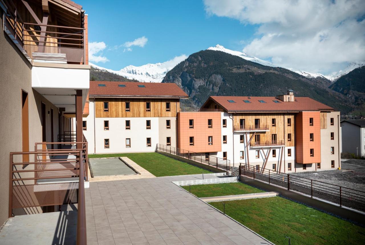 Hotel Base Camp Lodge - Bourg Saint Maurice Екстериор снимка
